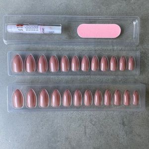 STATIC NAILS Reusable Pop-On Manicure (Toasted Sugar, Almond)